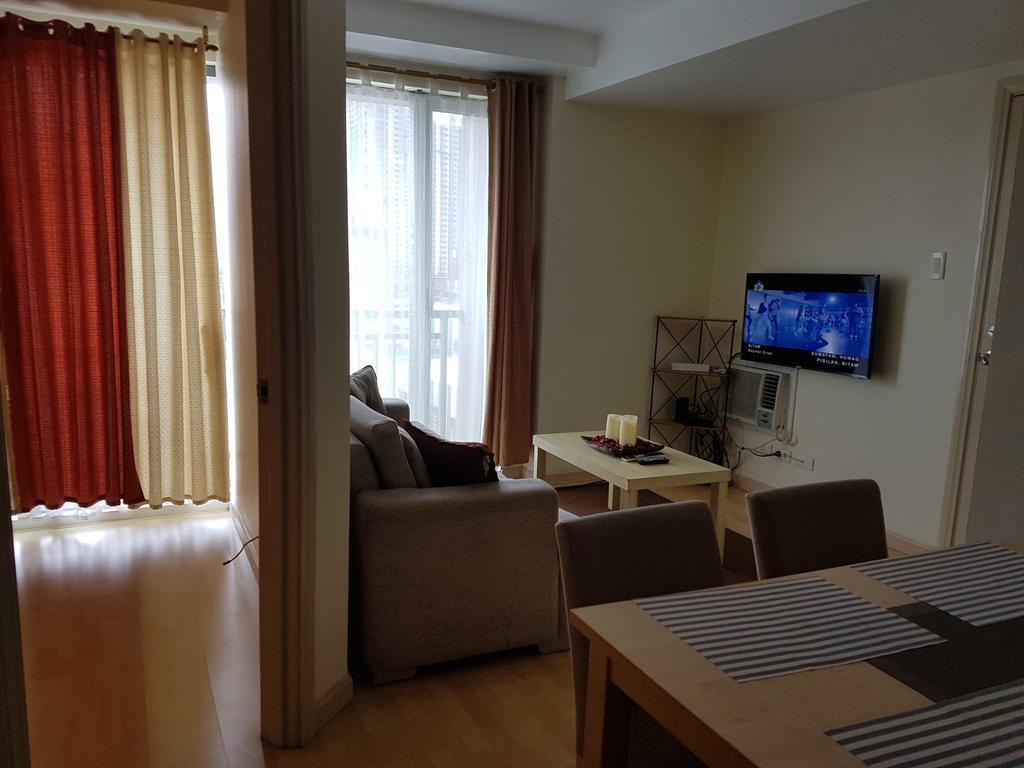 Ortigas 2 Bedroom Corner Unit With 2 Queen Across Shangrila Manila Exterior foto