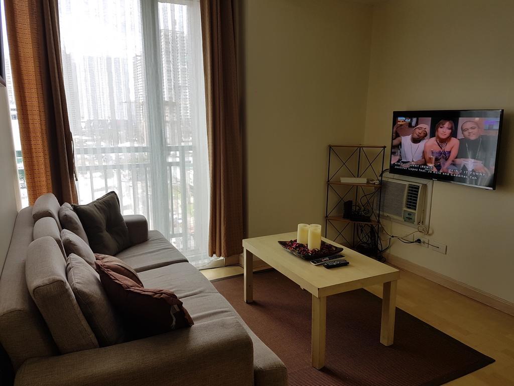 Ortigas 2 Bedroom Corner Unit With 2 Queen Across Shangrila Manila Exterior foto